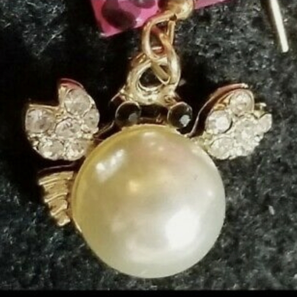 Betsey Johnson Crab Earrings - Picture 2 of 4